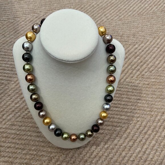 Kenneth Jay Lane (KJL) Necklace Faux Multicolor Earth Tone Big Pearl Necklace - Picture 2 of 10